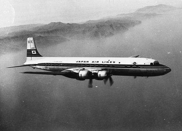 ダグラスDC－7C 米国ダグラス社が1953年に…：懐かしの旅客機