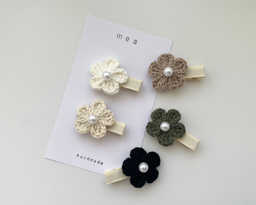 選べる2つセット〉パールフラワーヘアクリップ ベビーキッズヘア