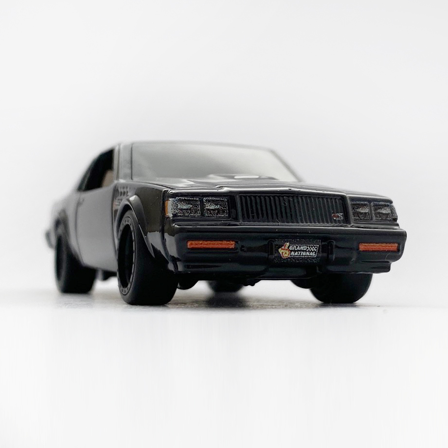 87 Buick Grand National GNX - 増えすぎたミニカーに愛を捧ぐ