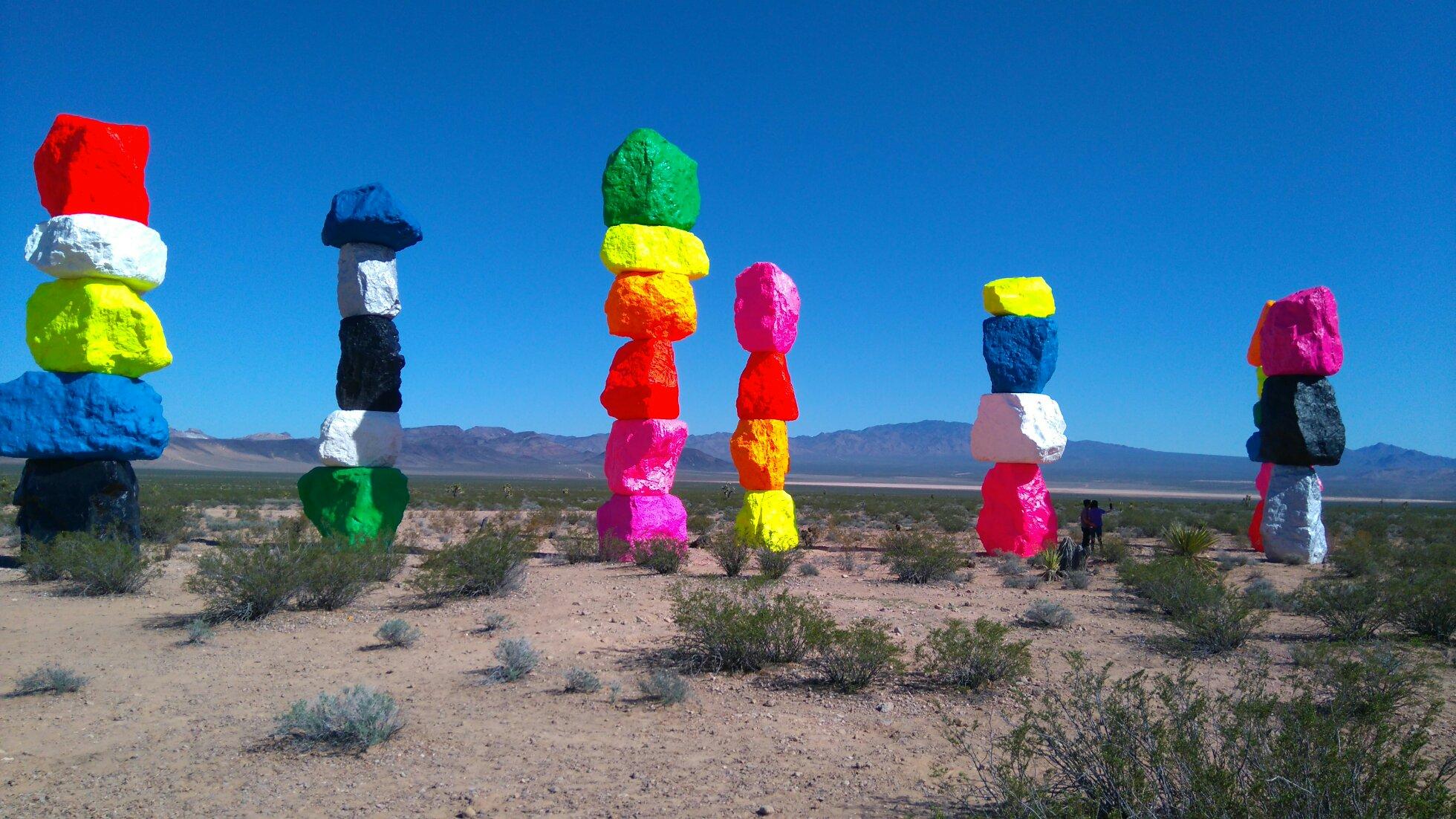 2026年 セブン・マジック・マウンテン - 出発前に知っておくべきことすべて