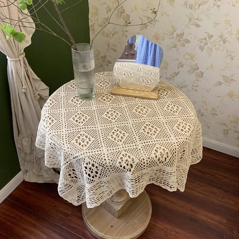 手編みレーステーブルクロス | Holiday Room