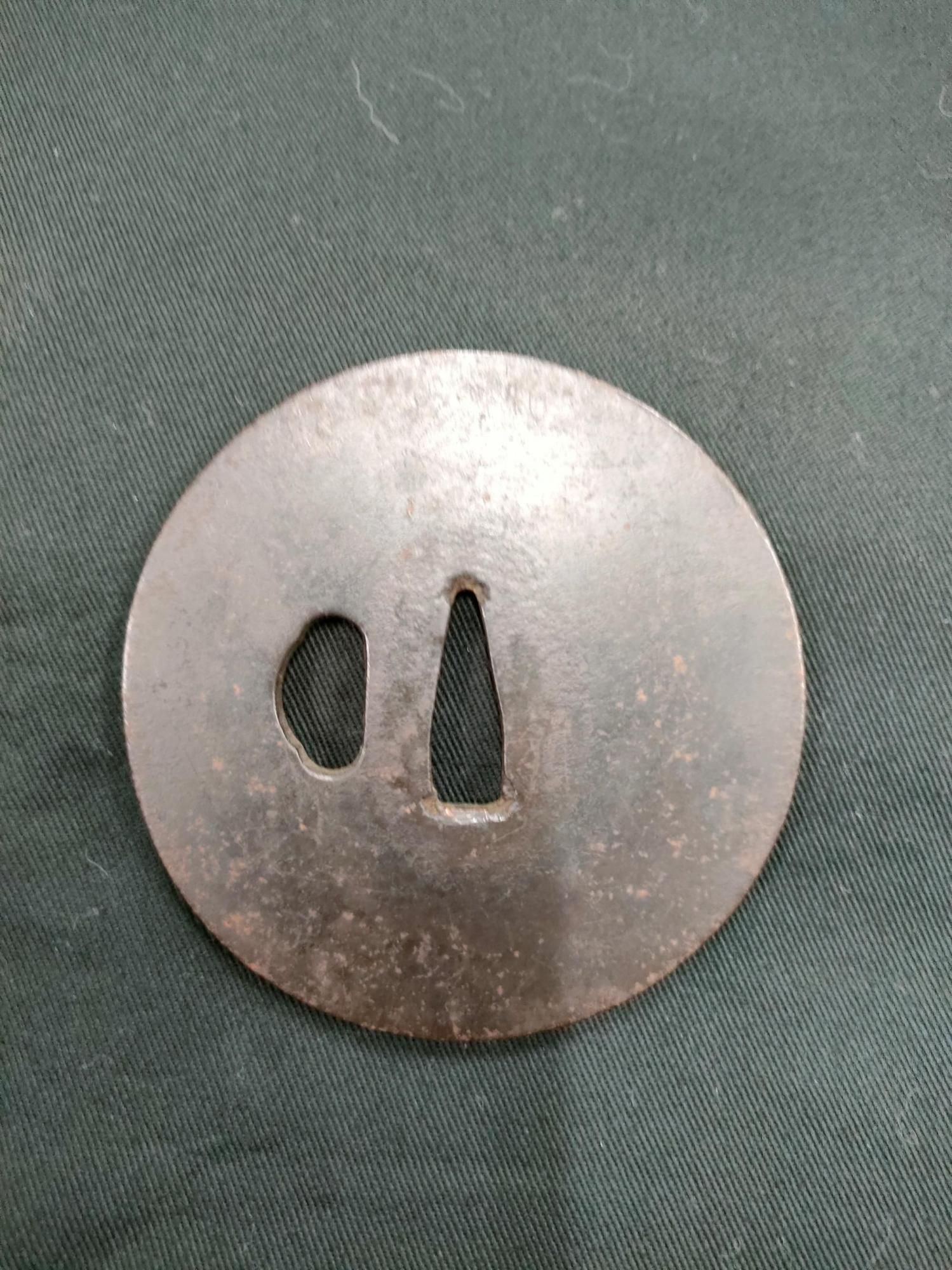 時代 鉄鍔 丸形板鍔（20） - 日本刀｜刀剣や居合道着の通販なら池田