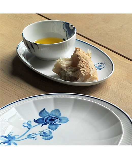 ブルーライン オーバルディッシュ23．5cm | ROYAL COPENHAGEN