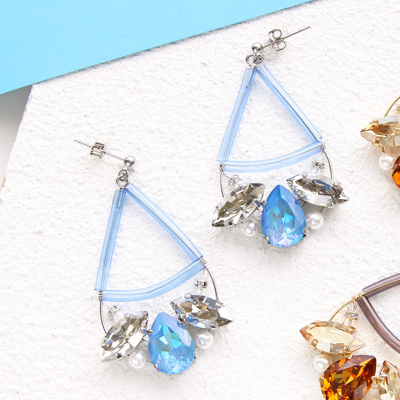 レシピNo.KR0990 PVCチューブと貴和クリスタルのビジューピアス – 貴和