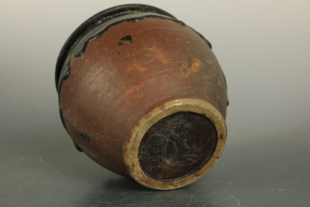 釉薬の色味や味わいが見事な小型の壺 DB4150 – 古福庵 [ KOFUKUAN