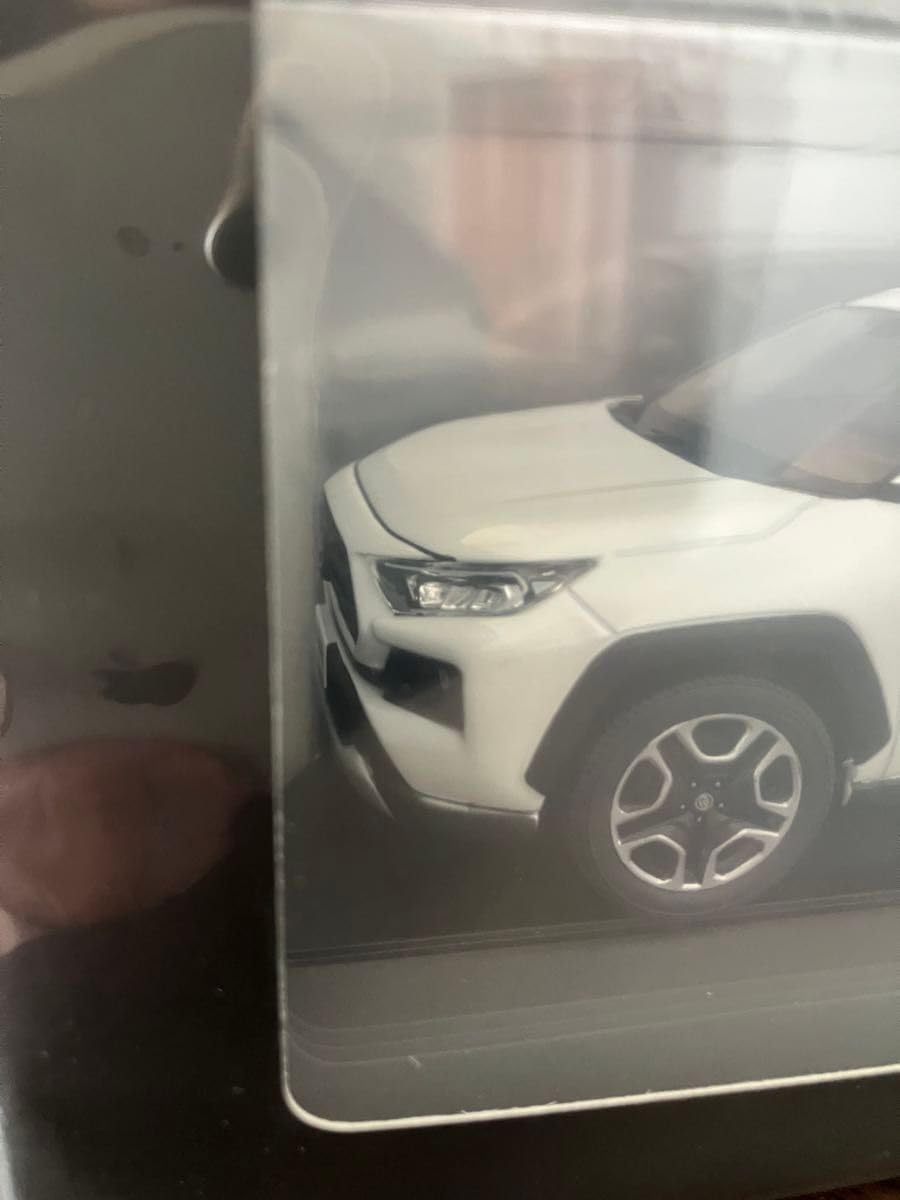 Amazon.co.jp: 1 30 トヨタ 新型RAV4 アドベンチャー カラーサンプル