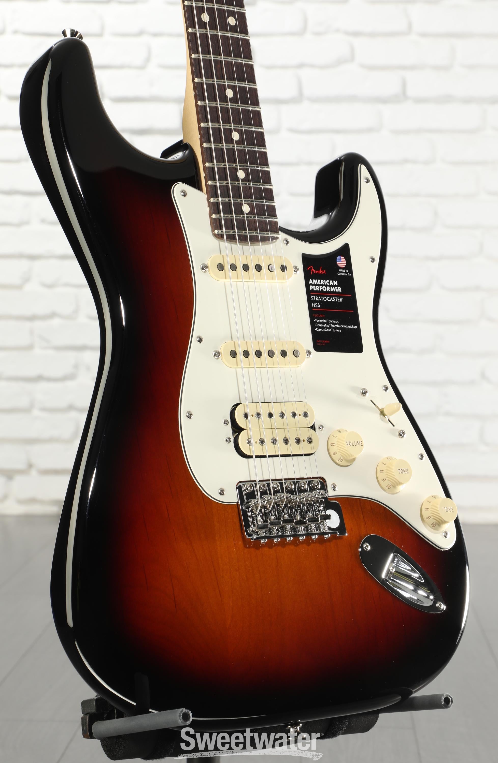 Fender American Performer Stratocaster HSS - 3 Tone Sunburst with