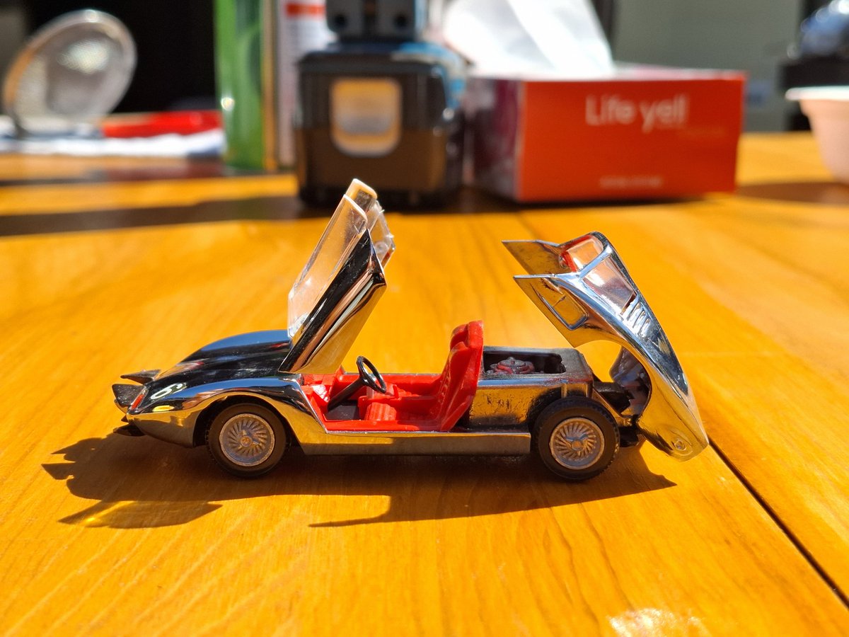 今回一番のお気に入りミニカー KIRK製 1/43 Chevrolet Corvair Monza