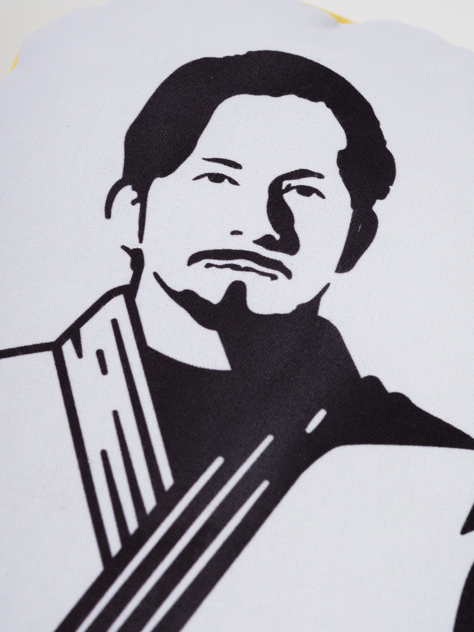 OKADA DO SHIHAN CUSHION | 岡田一門 | 岡田准一オフィシャル