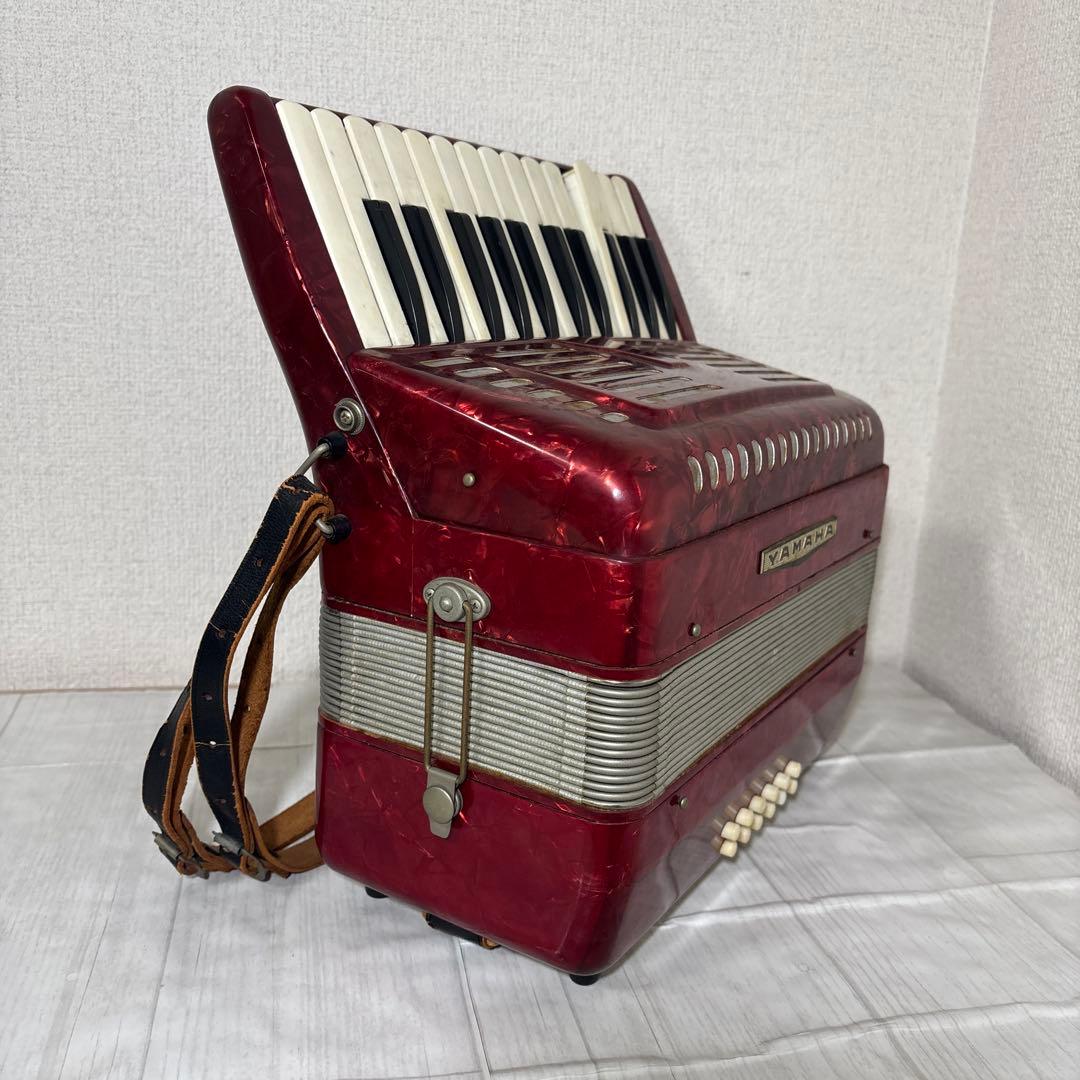 YAMAHA アコーディオン 赤 25鍵盤 8905 - メルカリ