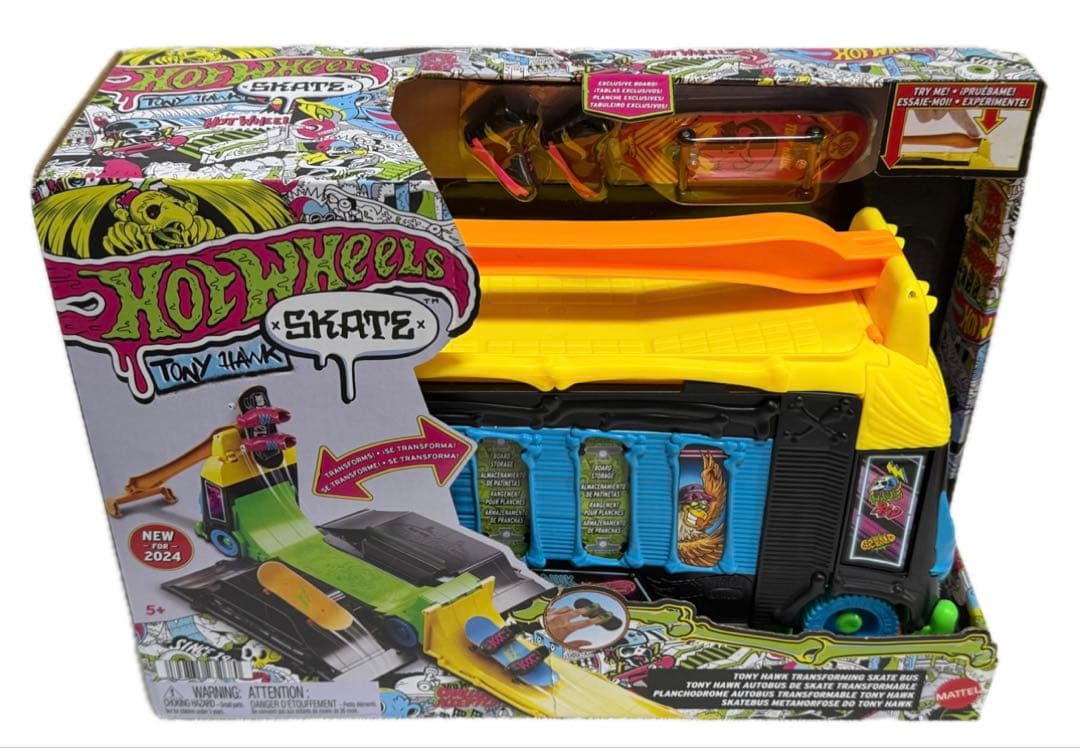 ホットウィール TONY HAWK TRANSFORMING SKATE BUS Hot Wheels Skate Tony Hawk Transforming Skate Bus with 1 Exclusive