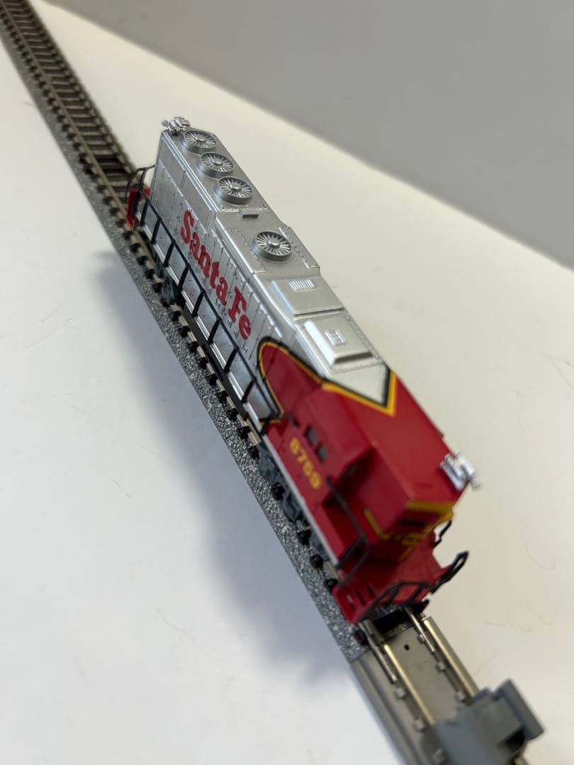 美品 Bachamann N Scale GP 50-SANTA FE 8759 - メルカリ