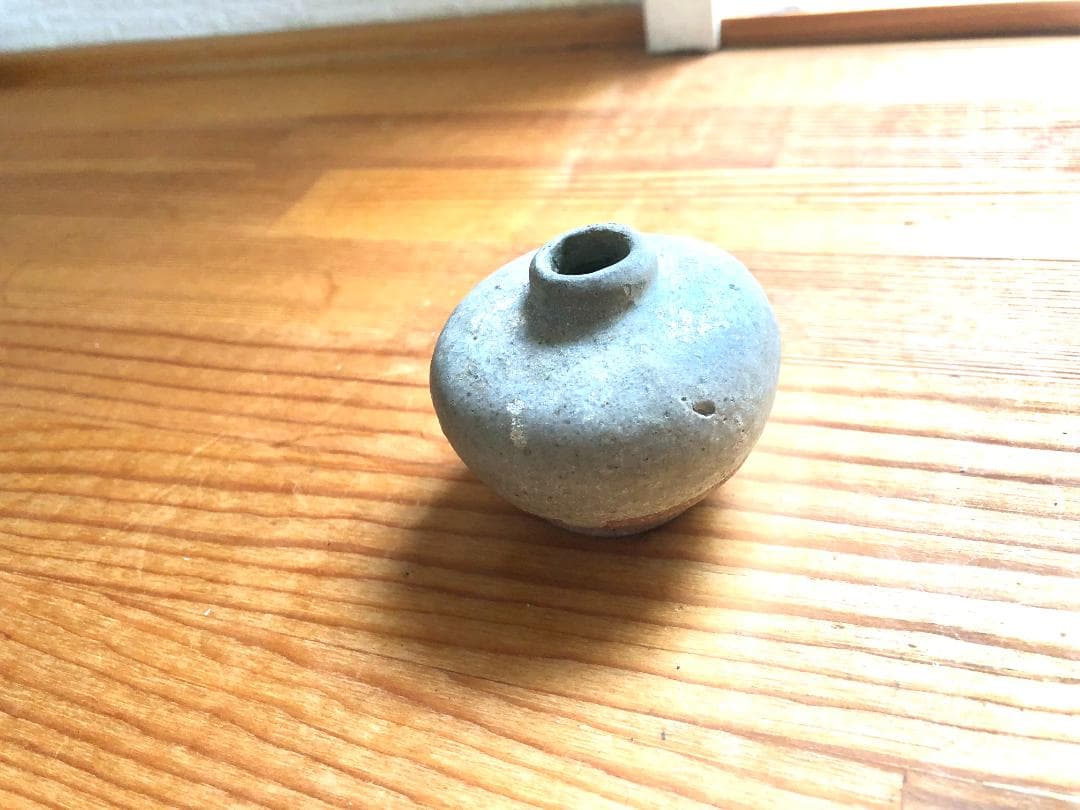 タイ・骨董】宋胡録（スンコロク) 白灰釉 小壺（1301年~1600年）
