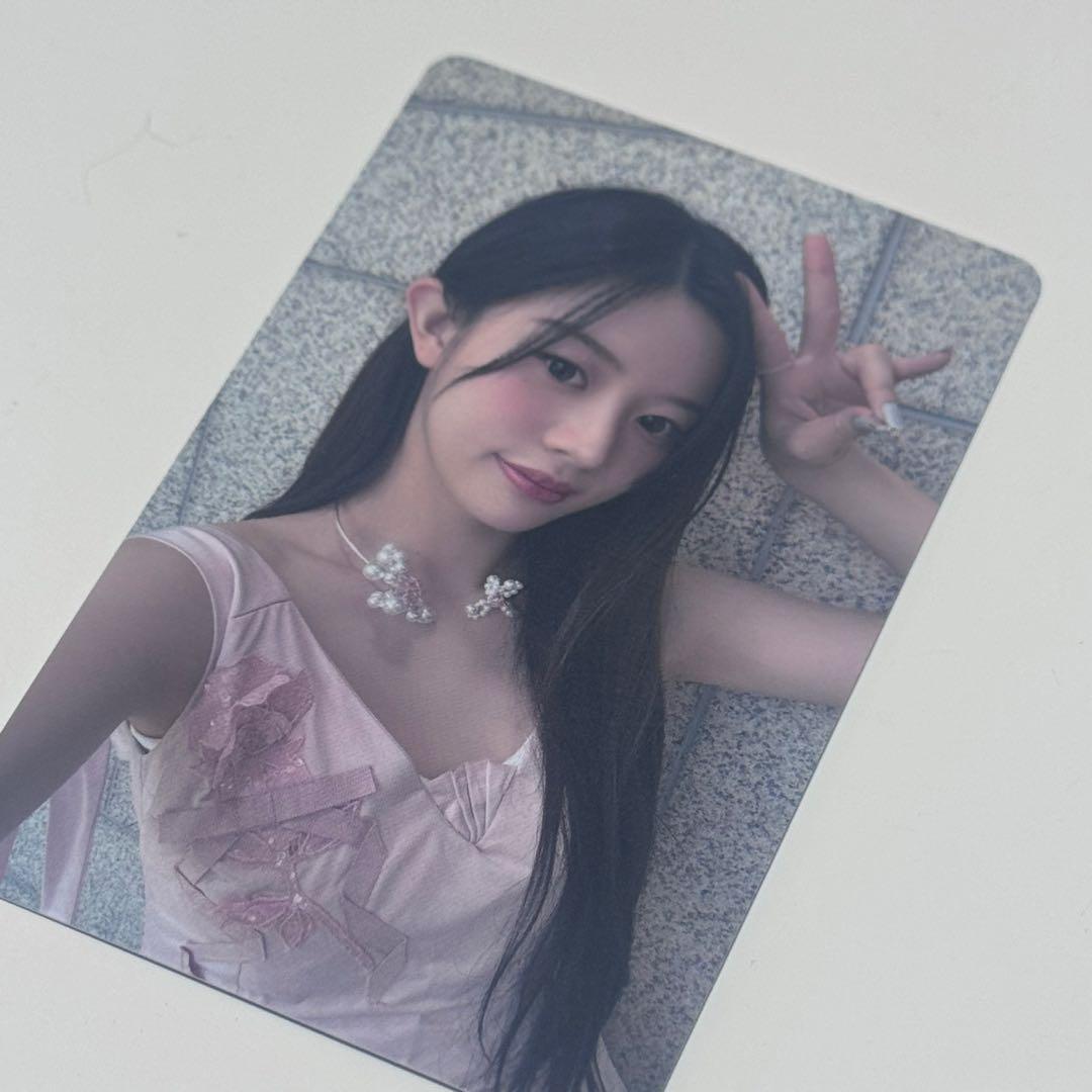 ILLIT GLITTER DAY 会場限定 FC トレカ ミンジュ MINJU - メルカリ