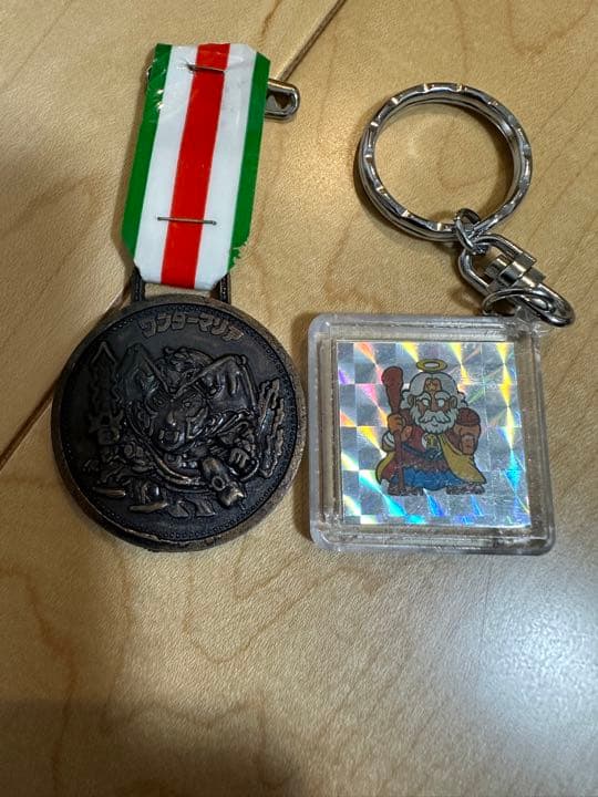 ビックリマン　キーホルダー　スーパーゼウス　ワンダーマリア　サタンマリア 希少‼️美品‼️】サタンマリア ワンダーマリア ビックリマン 20th