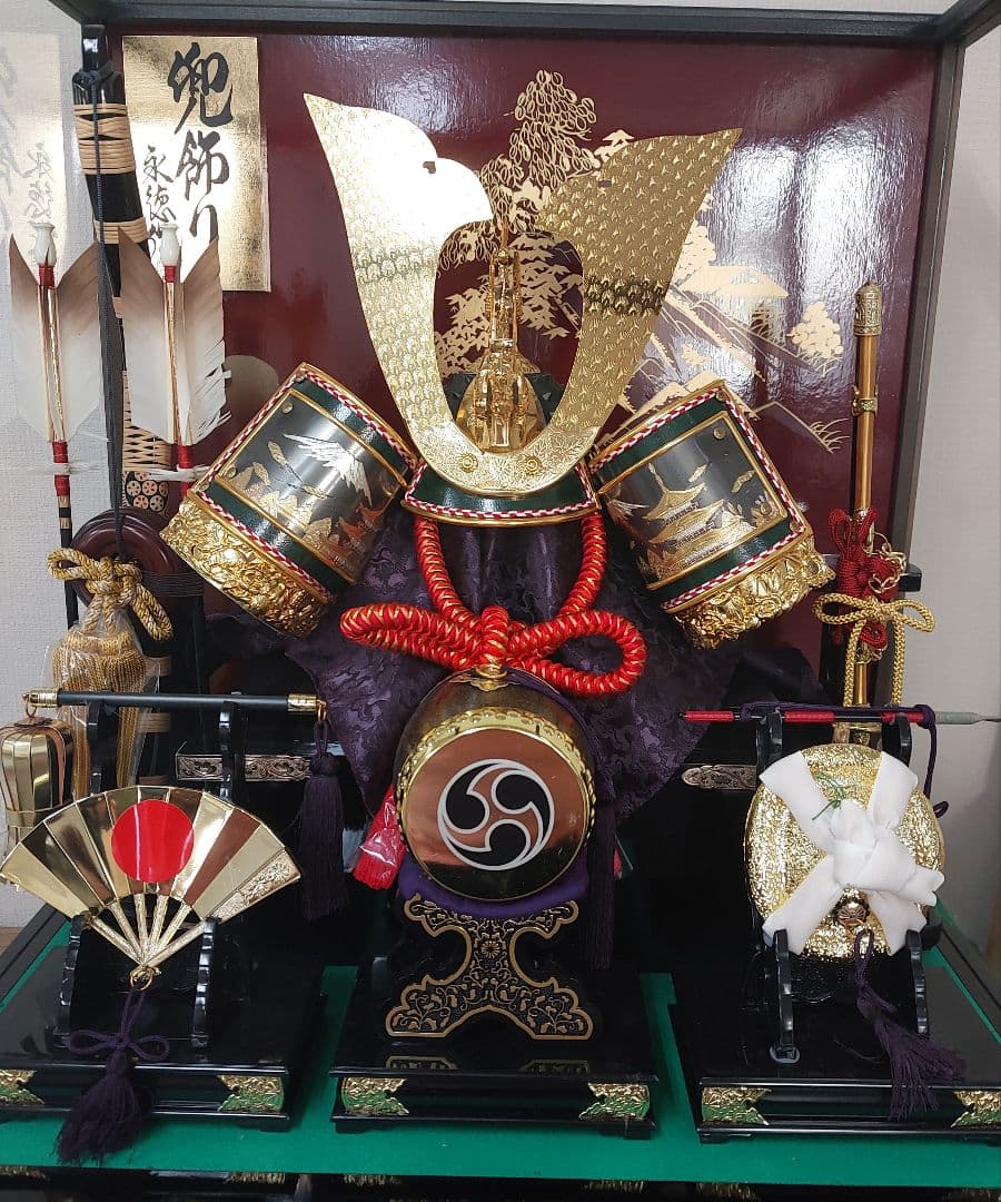 五月人形　兜　永徳作 五月人形】8号 永遠之兜 青緑中ベージュ威 兜飾り〈翠鳳作〉[245-140